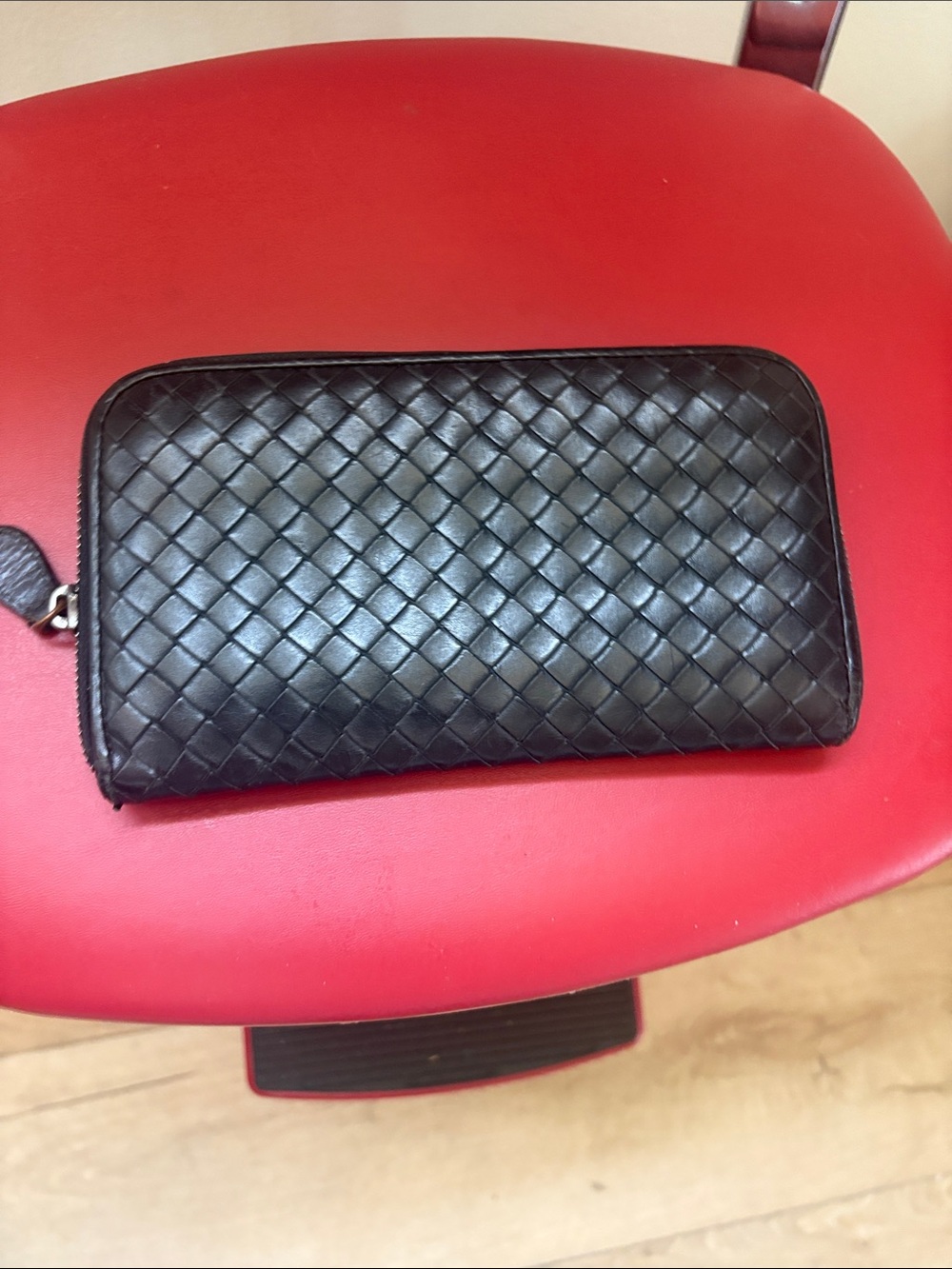 Bottega veneta Woven Zip-Around Leather Wallet - Black project